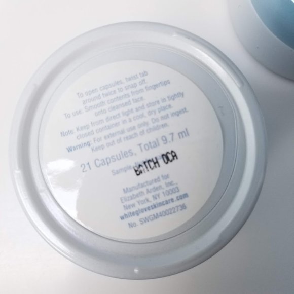 Elizabeth Arden‎ Skin Brightening Capsules - Picture 2 of 3